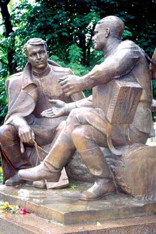 Памятник Василию Тёркину